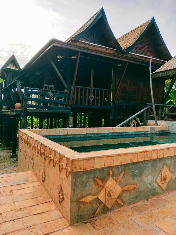 Baanthaeraek Vintage Bungalow Songkhla Eksteriør billede